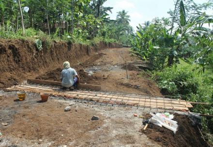 PEMBANGUNAN PLAT DEKER DUSUN CENGKOK TAHUN 2016 DESA TEMPURSARI KEC KEDUNGJAJANG KAB LUMAJANG